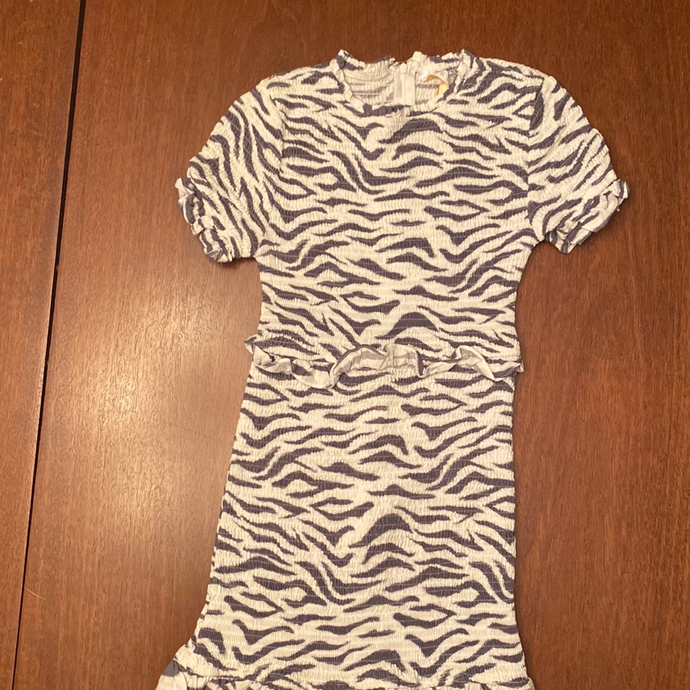 Karlie small dress stretchy